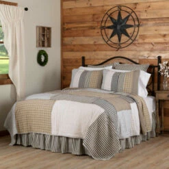 Budget 🤩 VHC Brands Ashmont Quilt 🌟