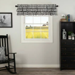 Outlet ⭐ VHC Brands Annie Buffalo Check Ruffled Valance Country Black/soft White 👍