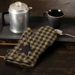 New 👏 VHC Brands Black Star Oven Mitt - Oven Mitt 🤩